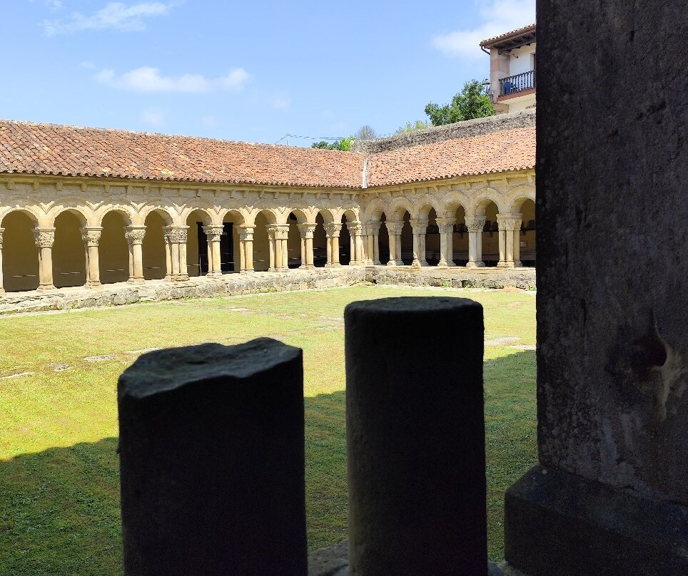 Colegiata De Santillana Del Mar-海边的散提亚拿必去景点