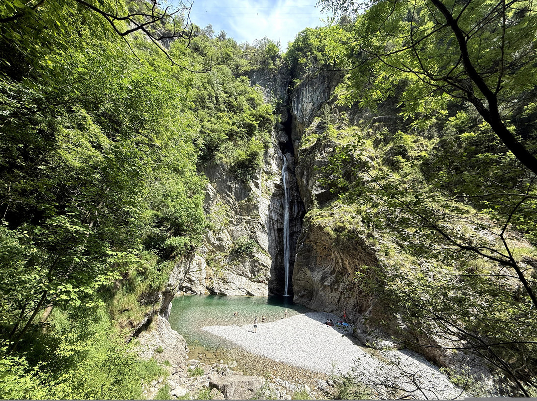 Cascata Buco della morte-Storo必去景点