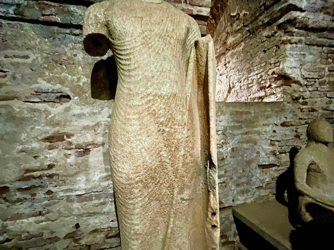 Dalada Maluwa-波隆纳鲁瓦必去景点