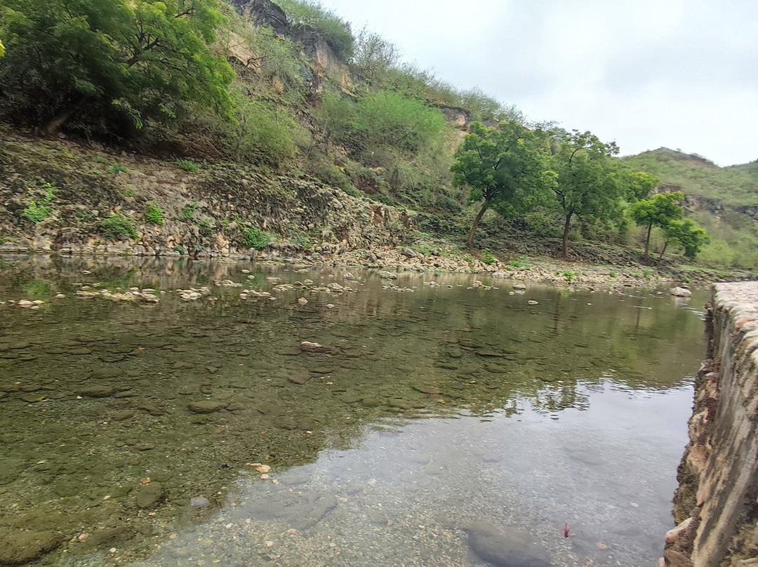 Ain Razat-塞拉莱必去景点