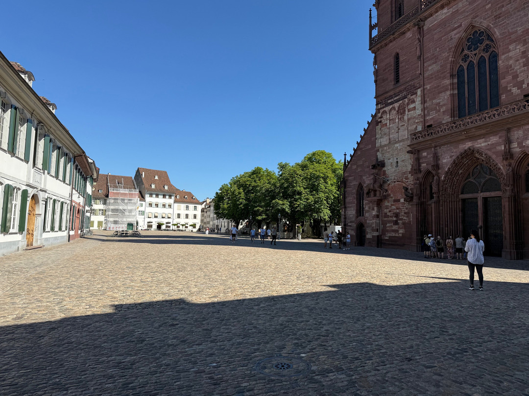 Müensterplatz-巴塞尔必去景点