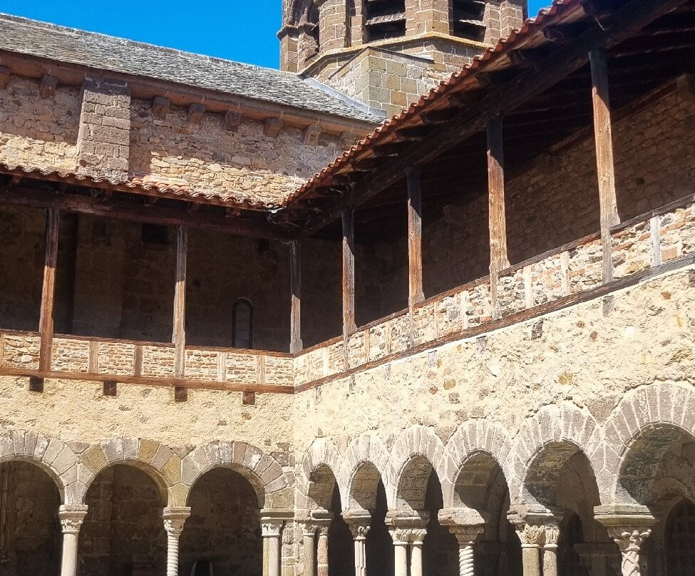 Abbaye de Lavaudieu-Lavaudieu必去景点