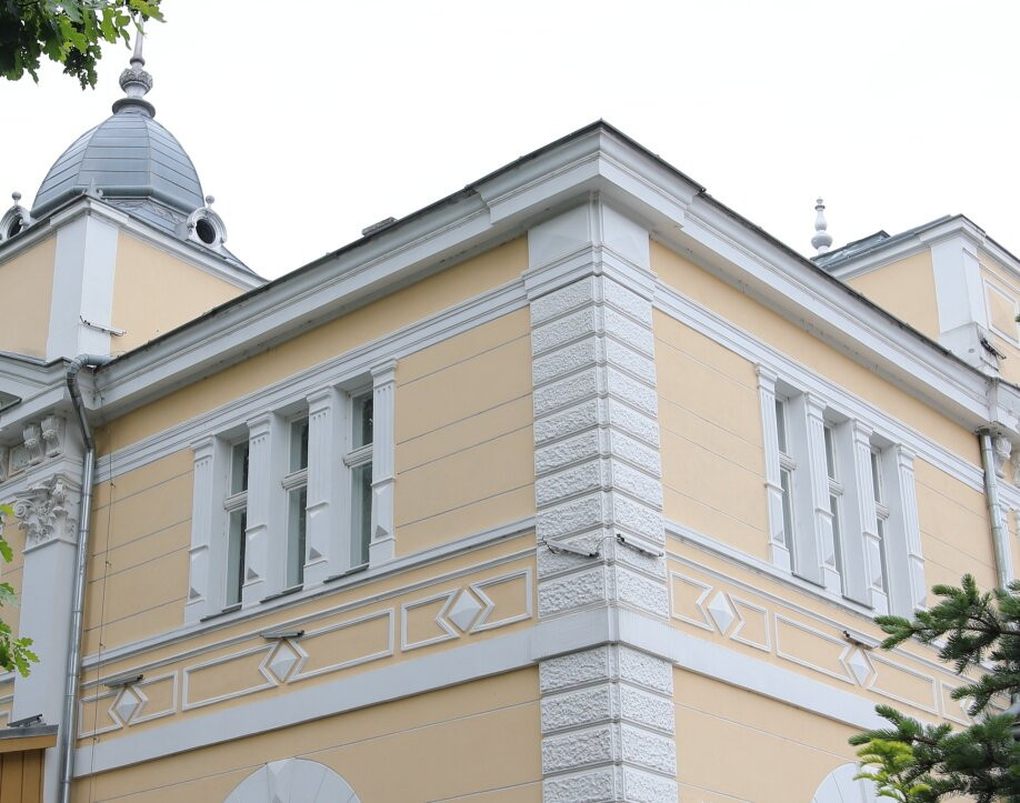 Palatul Culturii Din Bistrița-Bistrita Bargaului必去景点