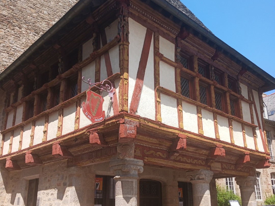 Maison De La Harpe