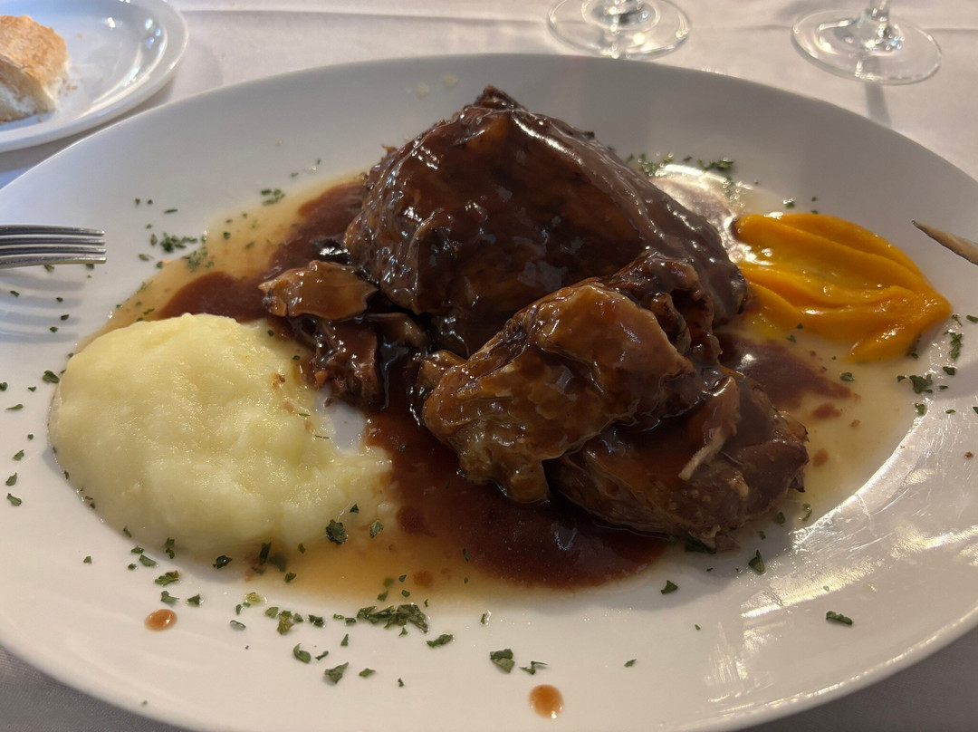 龙塞斯瓦耶斯酒店主图