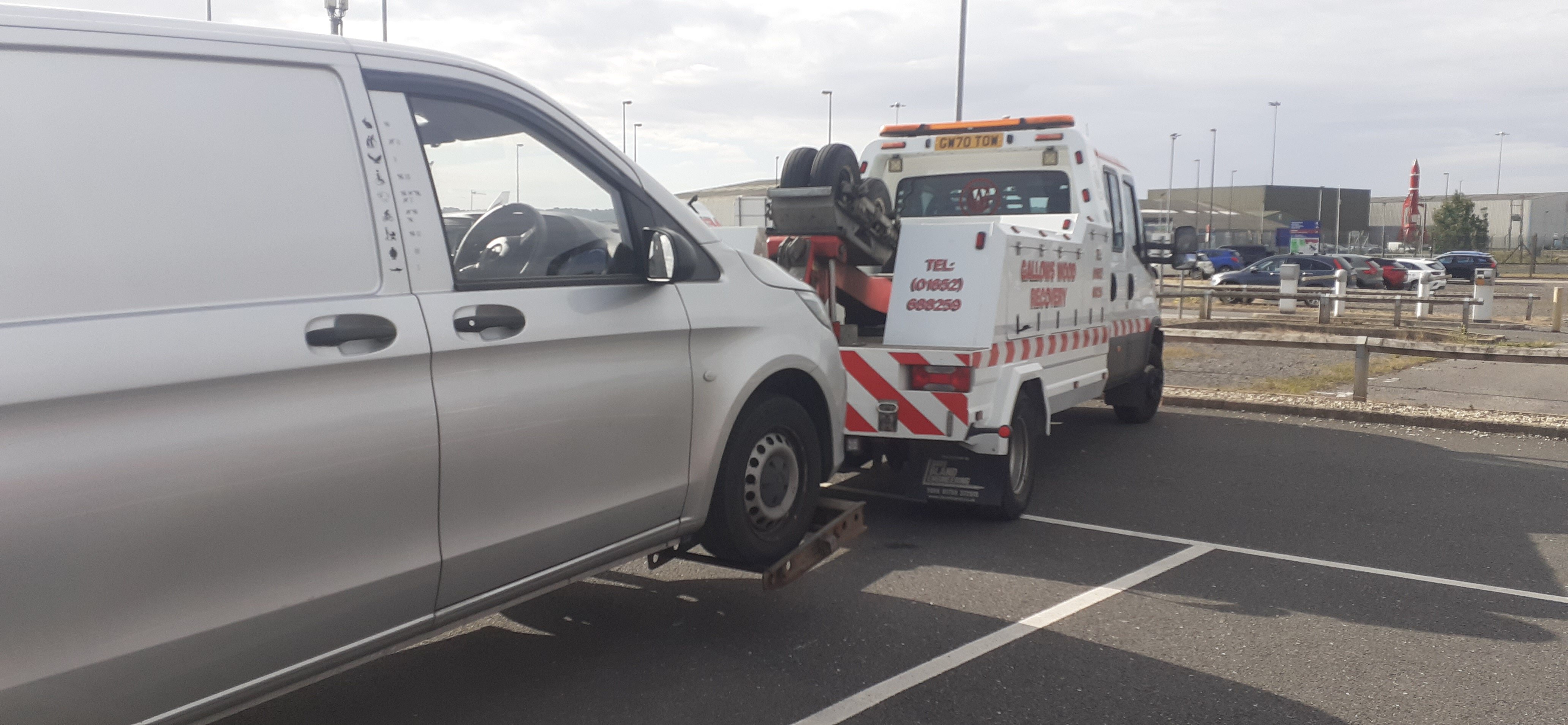 Hampton by Hilton Humberside Airport-浴室