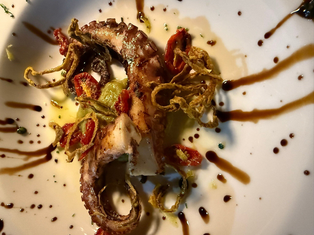 Canova Bar Restaurant