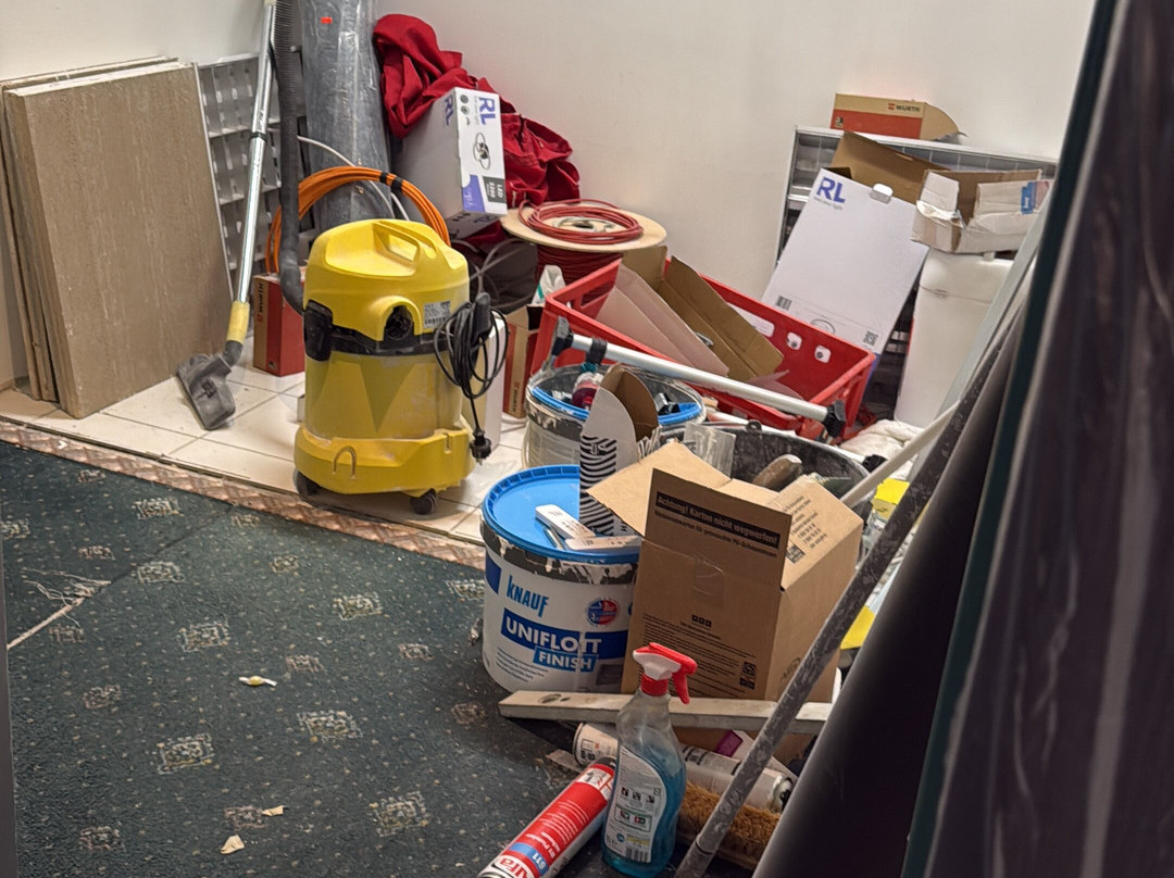 埃菲尔斯腾酒店主图