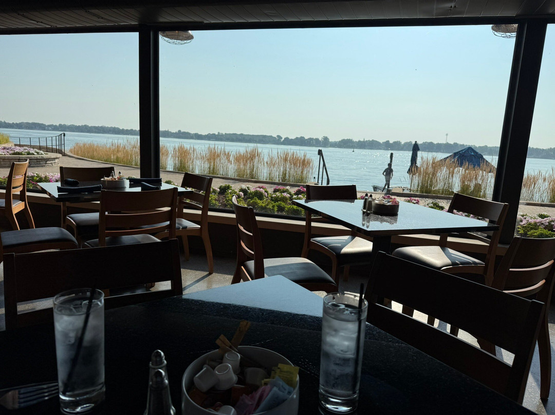 The St. Clair Inn主图