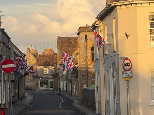 The Unicorn Inn主图