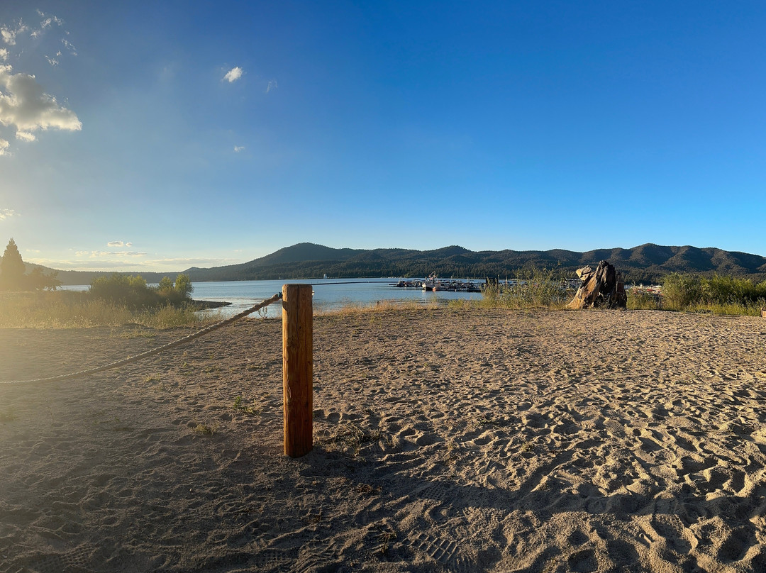 马里纳度假村主图