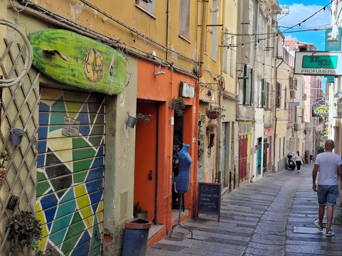 Centro storico-萨萨里省必去景点