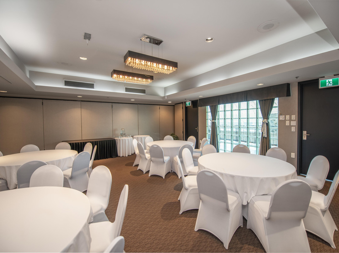 兰斯道码头酒店主图