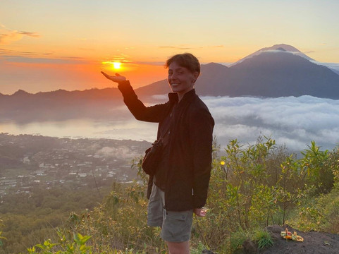Gede Mount Batur Sunrise
