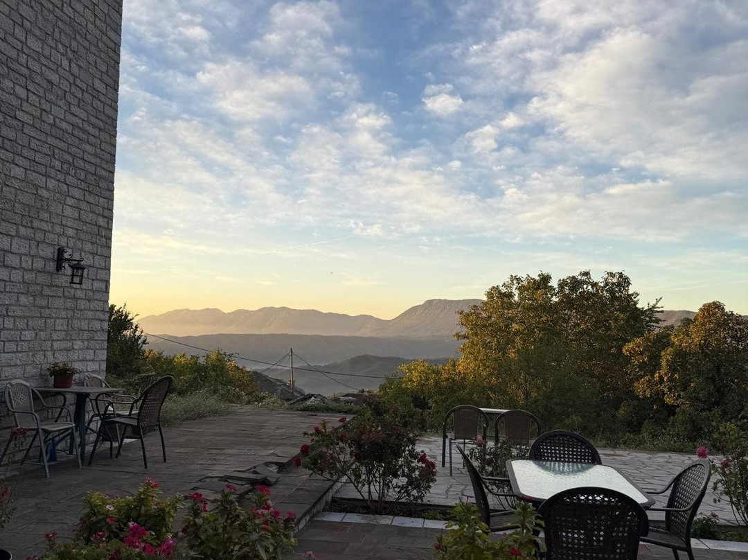 Monodendri Hotel主图