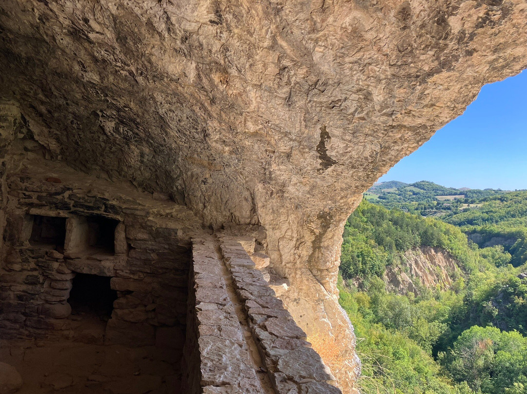 Eremo Grotta Sant'angelo-Civitella del Tronto必去景点