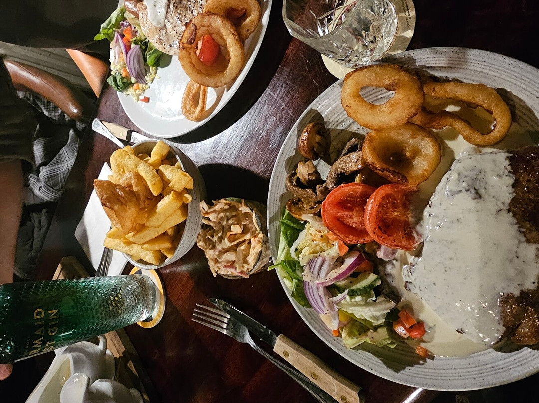 Wheatsheaf Hotel主图