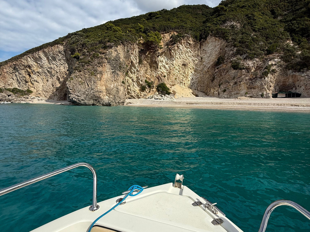 Corfu Explore Boats-Paleokastritsa必去景点