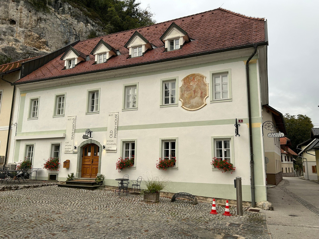 Old Parish House主图