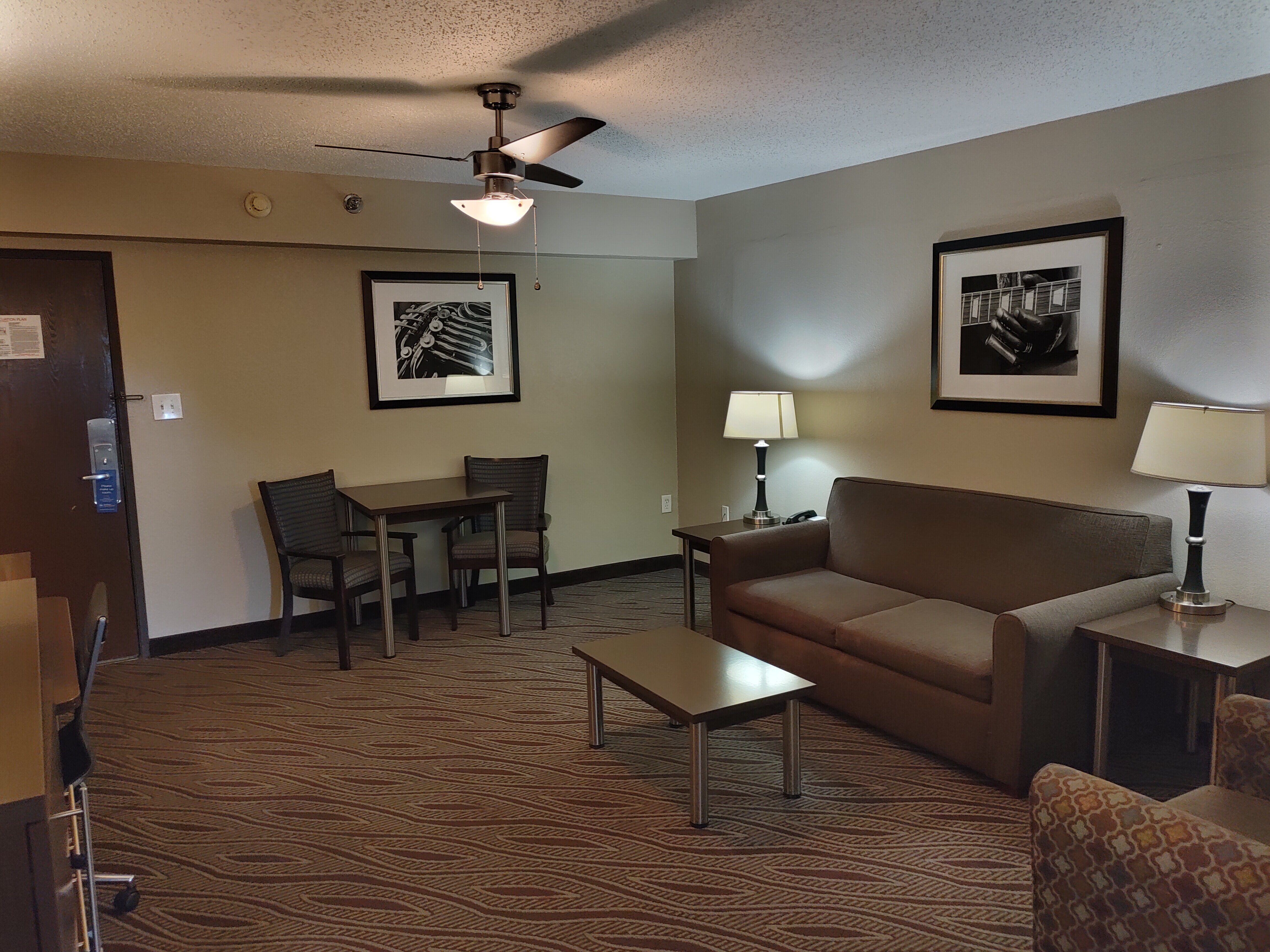 Best Western Plus Galleria Inn & Suites-客卧