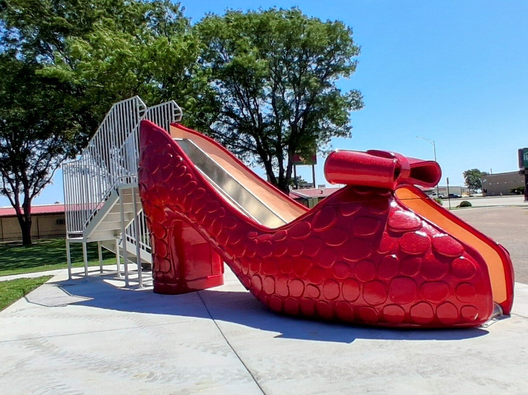 Dorothy's House/Land of Oz-Liberal必去景点