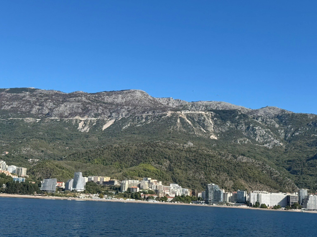 Montenegro Star Boat-Petrovac必去景点