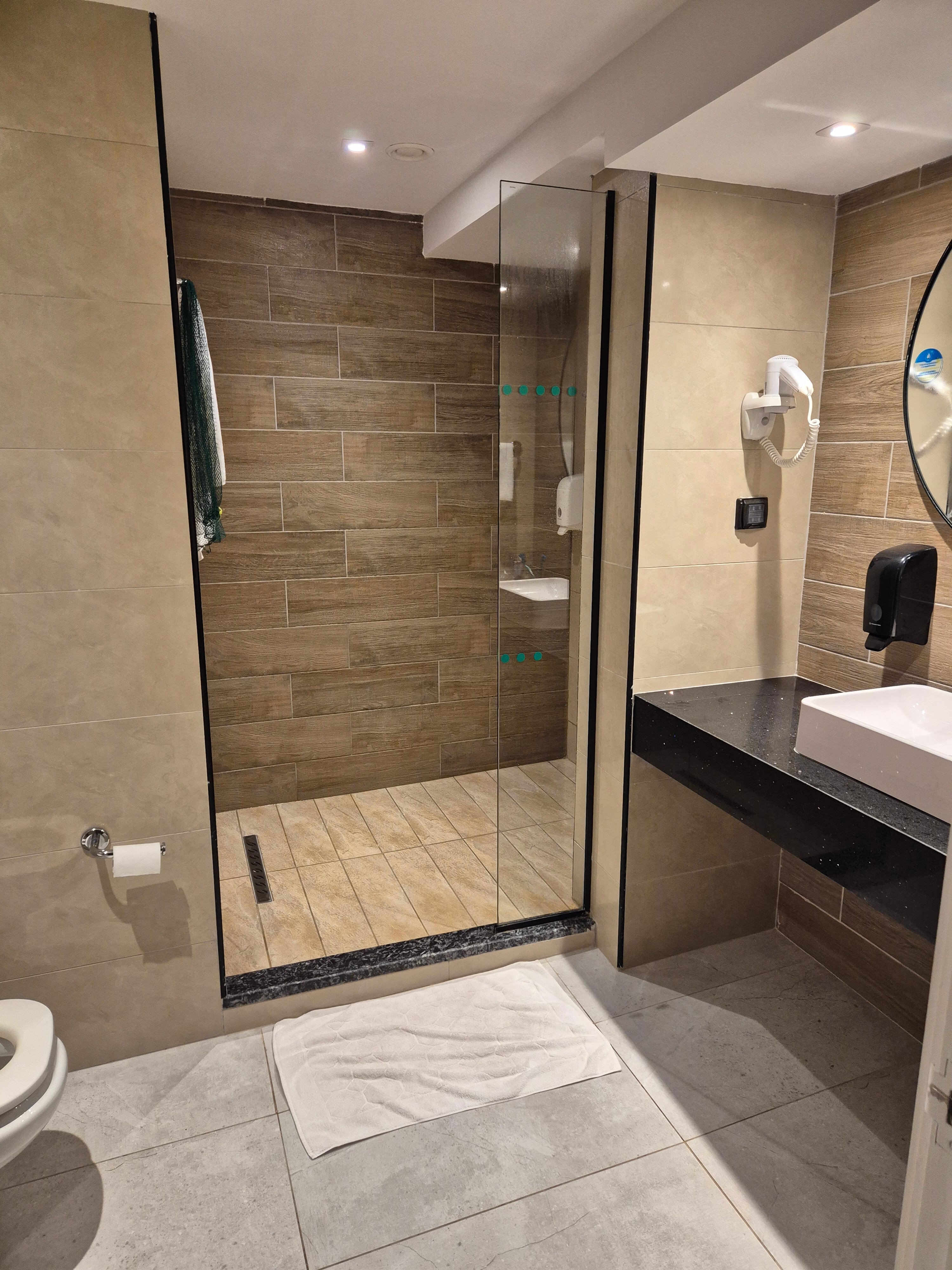 Calimera Delfino Beach Resort And Spa-浴室