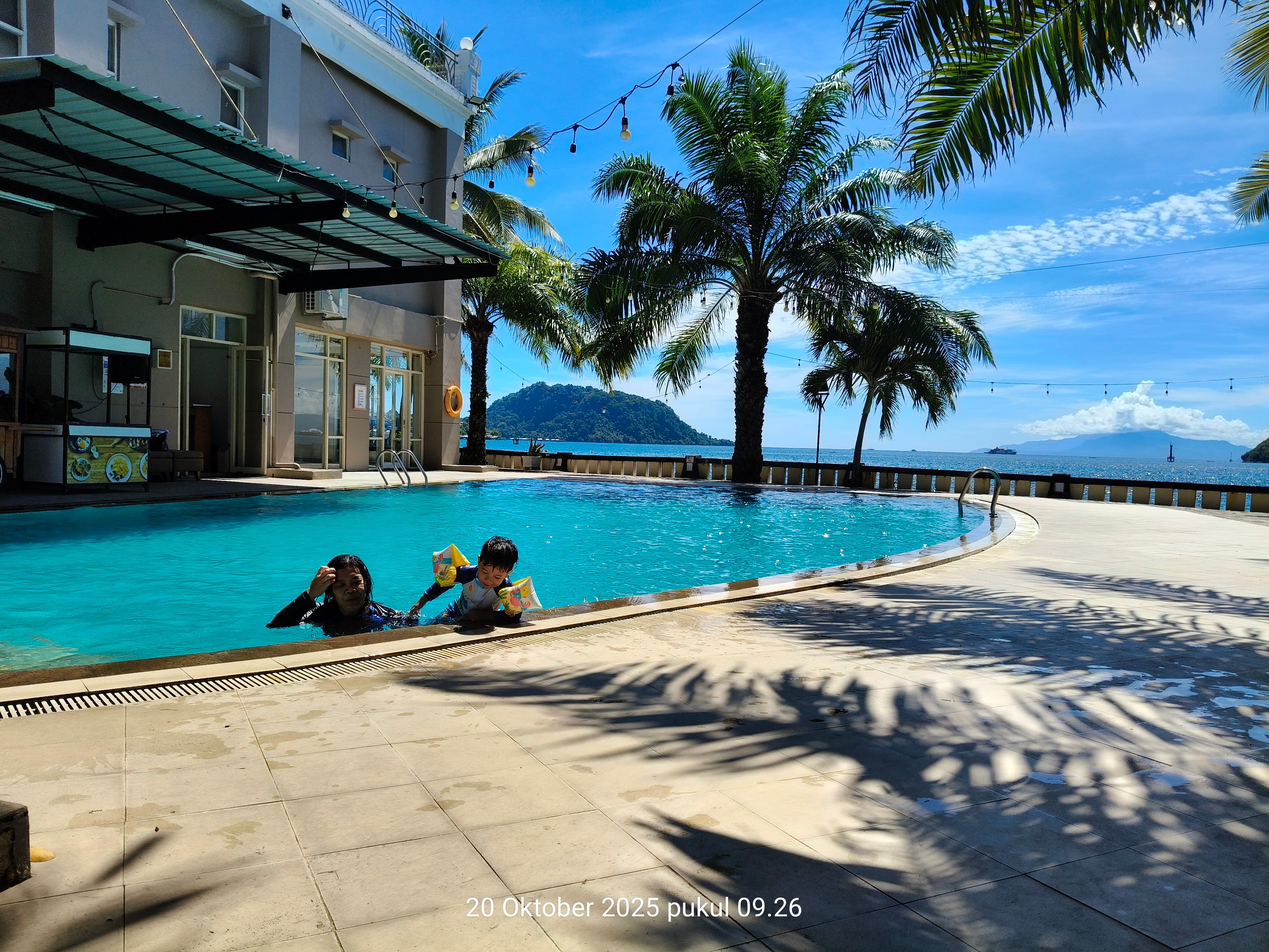 瑞雅巴布亚酒店-官方