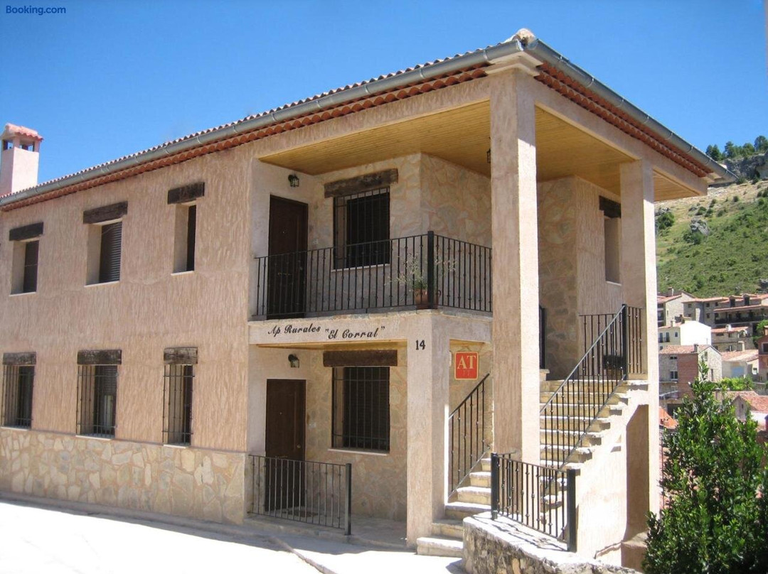 Apartamentos y Habitaciones Rurales - El Corral