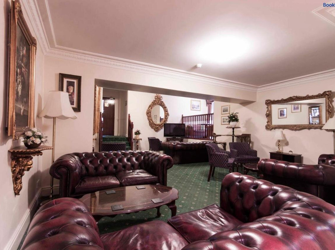 Roselawn Hotel主图