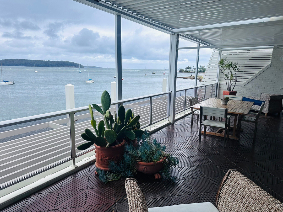 Bay Breeze Boutique Motel主图