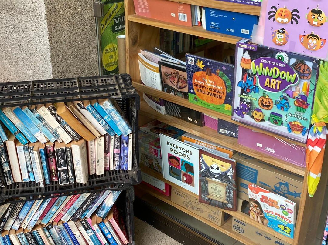 The Bookstore of the Waves-塔马林多必去景点