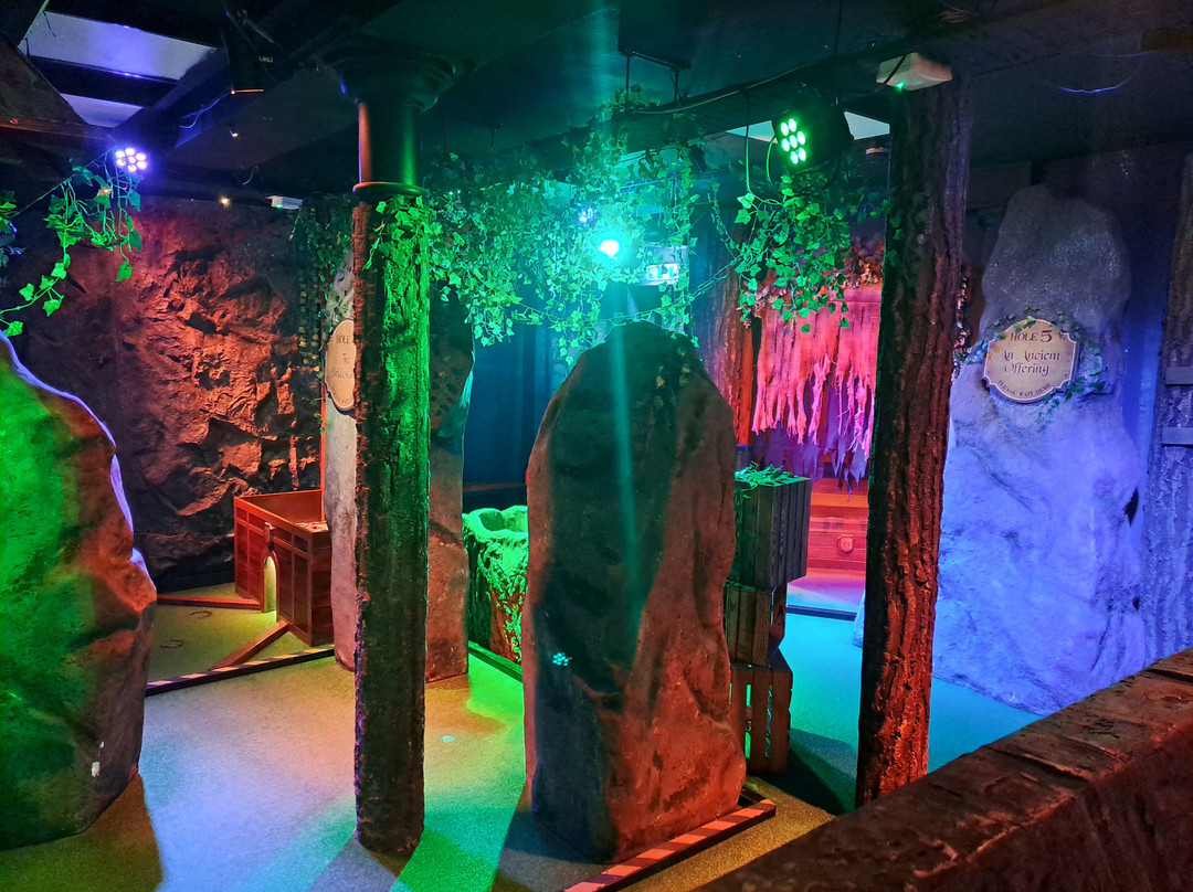 The Hole In Wand Chester-切斯特必去景点