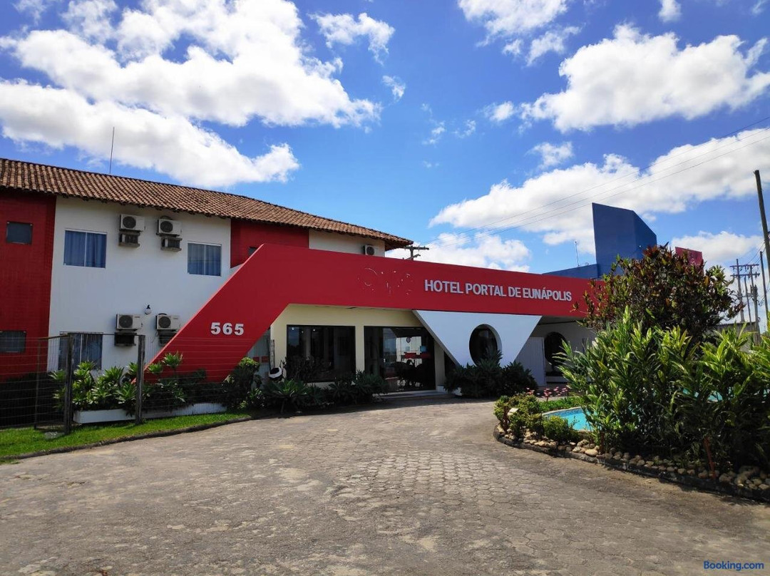 OYO Hotel Portal De Eunapolis主图