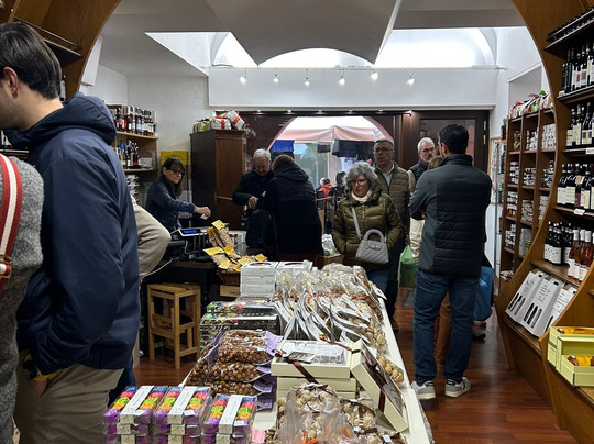 Enoteca Le Torri-阿尔巴必去景点