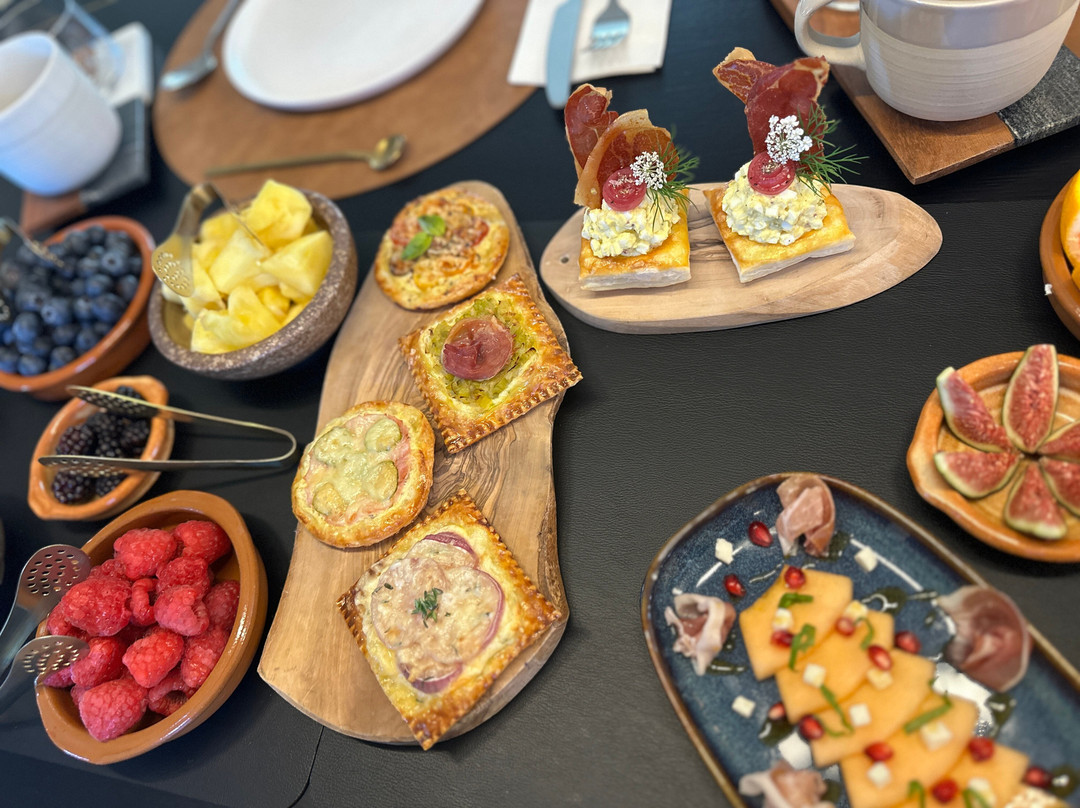 The Dover George主图