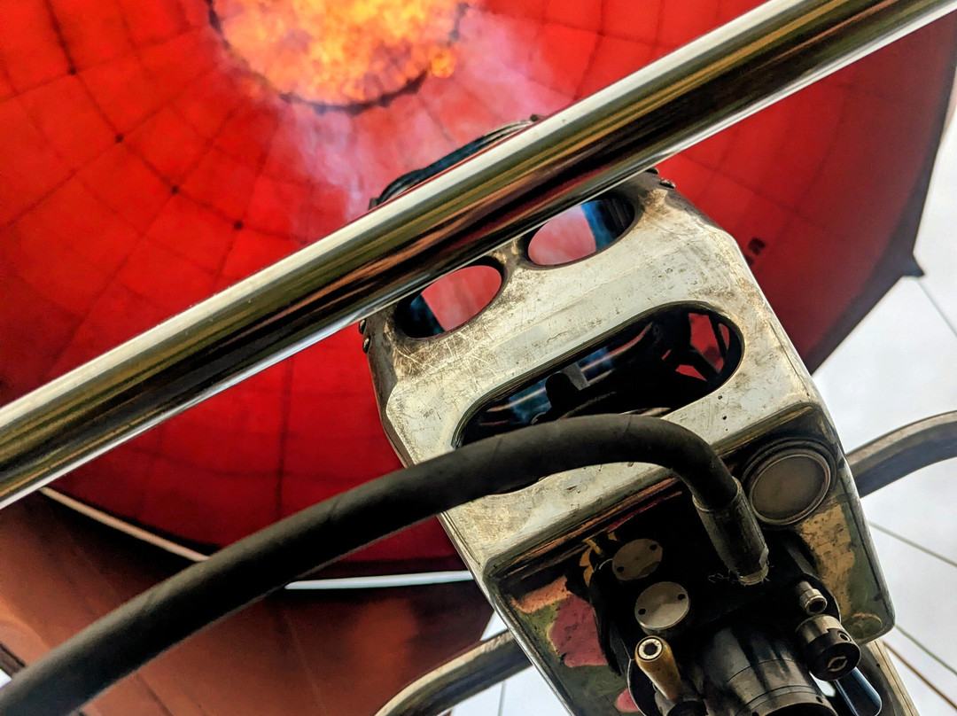 Above Laos Ballooning Adventures-旺阳必去景点