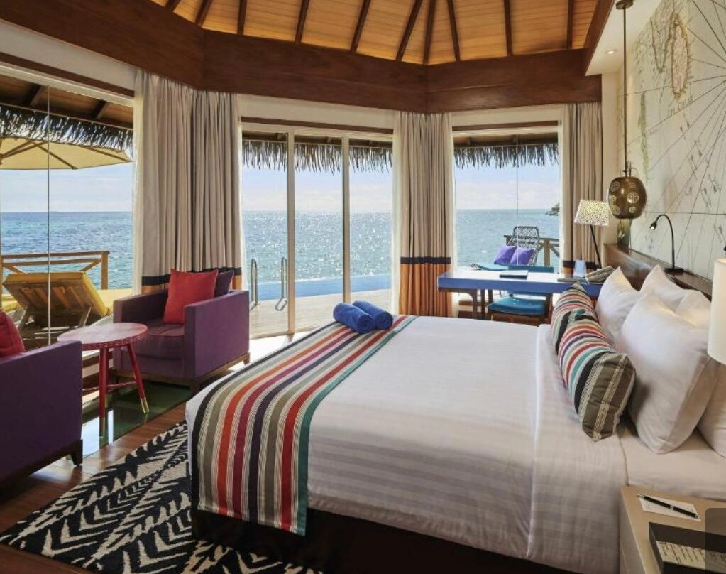 Mercure Maldives Kooddoo Resort主图