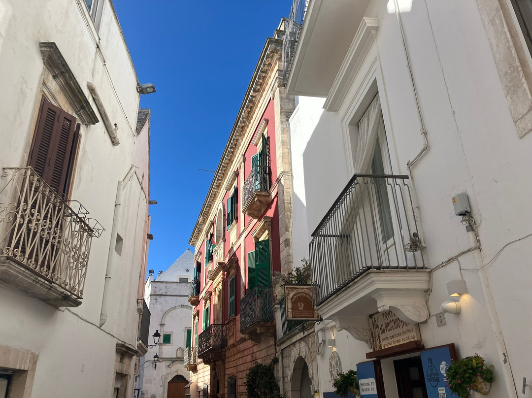 Piazza Vittorio Emanuele II-洛科罗通多必去景点
