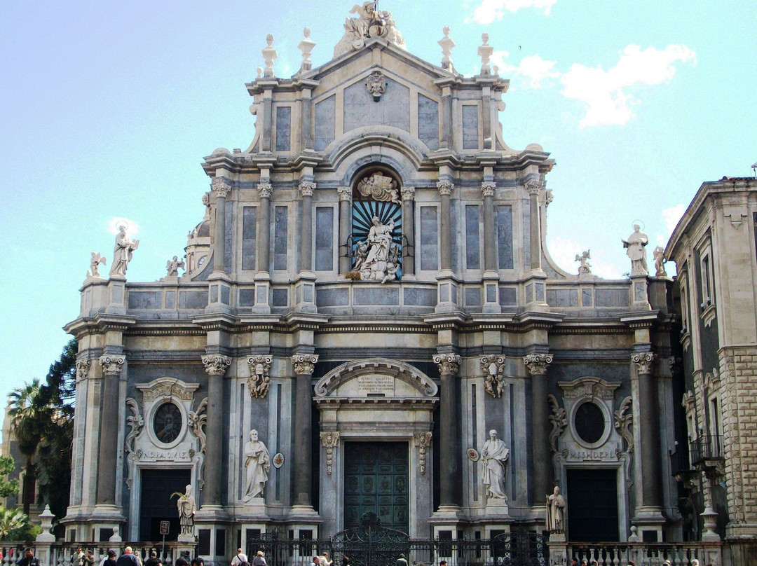 Catania: Coastline, and 'The Odyssey' Kids from 31