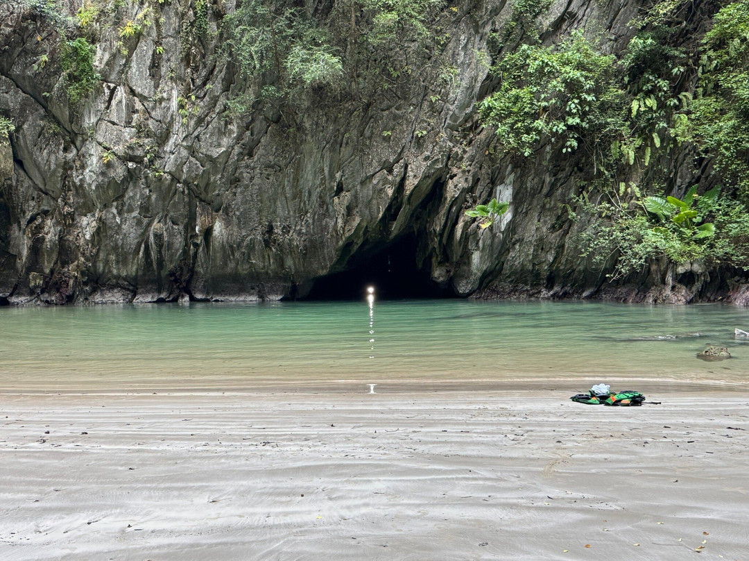 翡翠洞-穆岛必去景点