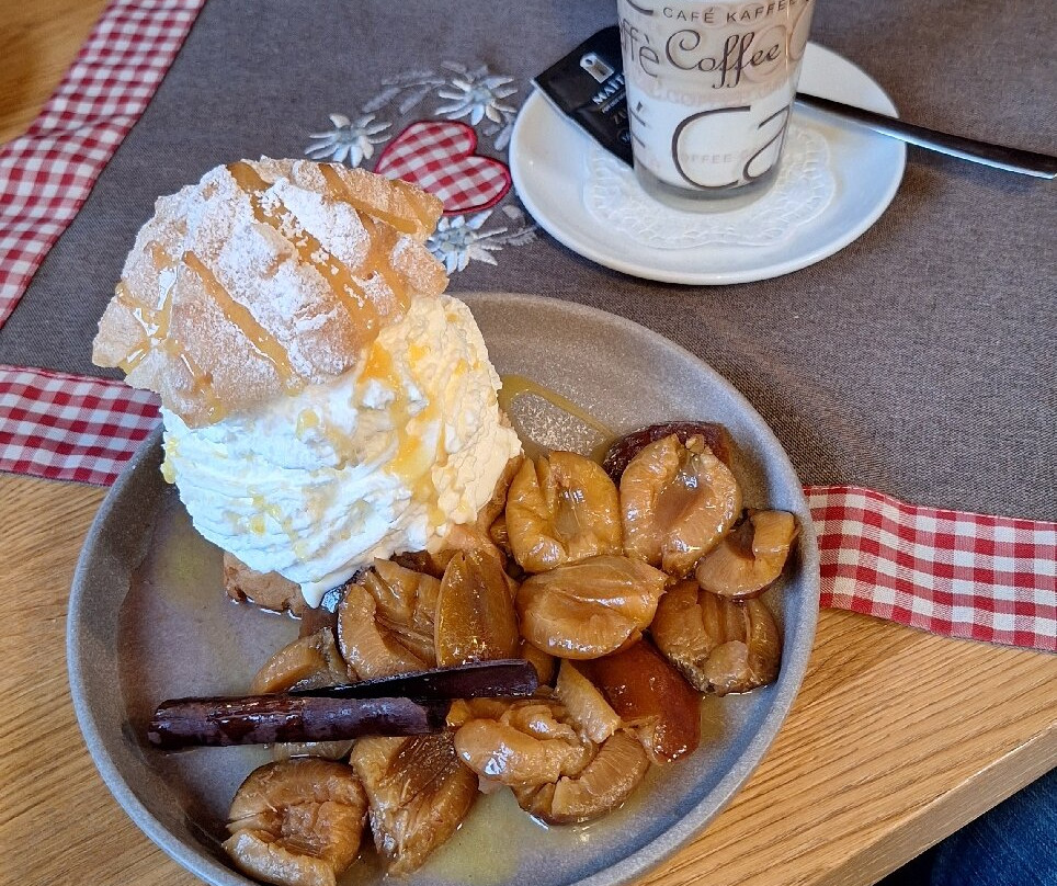 Restaurant & Café Charlott