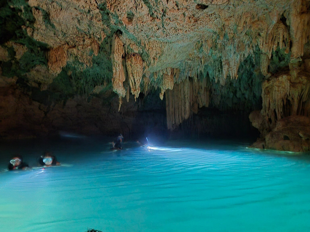 Xtun Cavernas-阿范特拉斯港必去景点