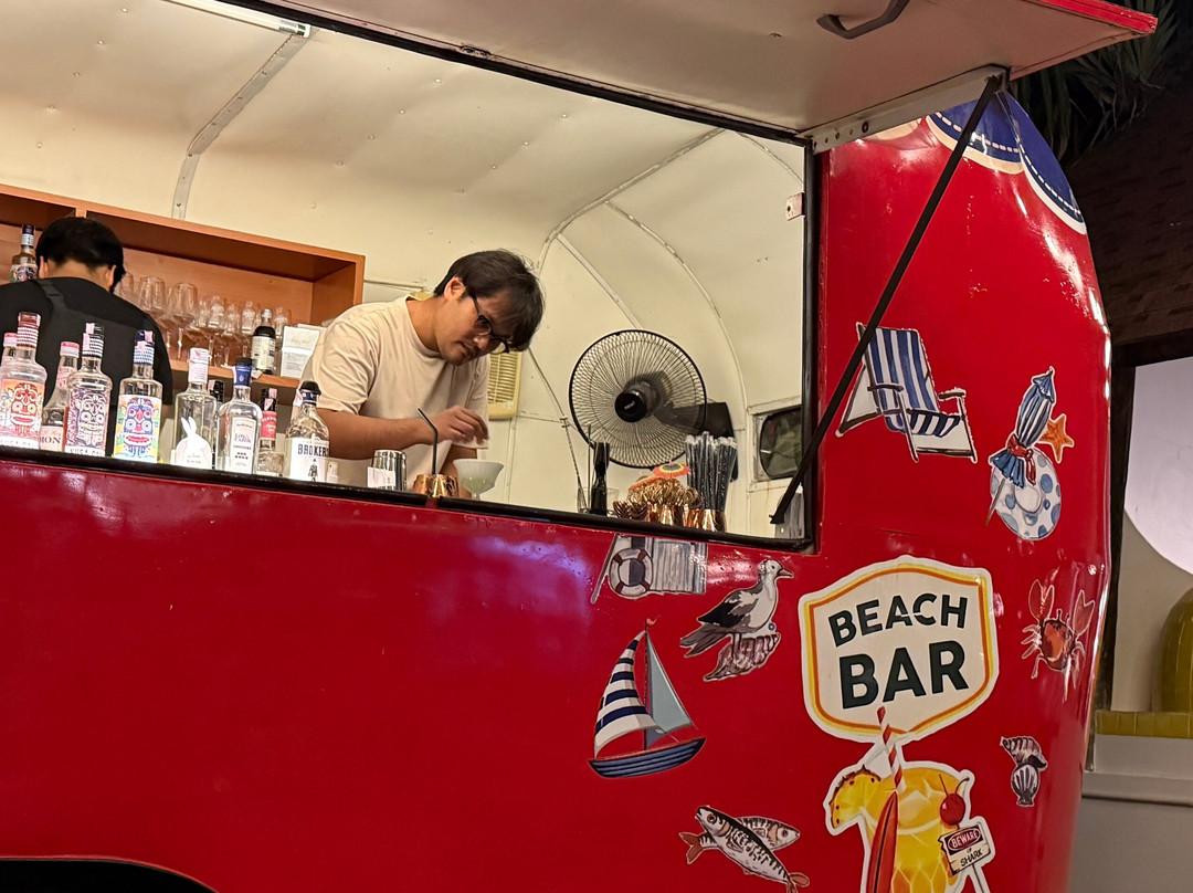 Di Farina Pizzeria & Bar, Beach Front