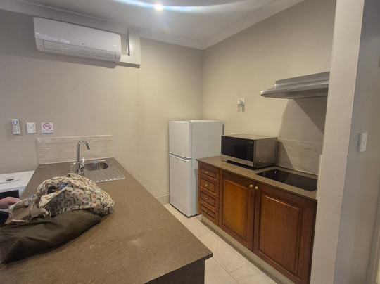 贝尔莫全套房酒店主图