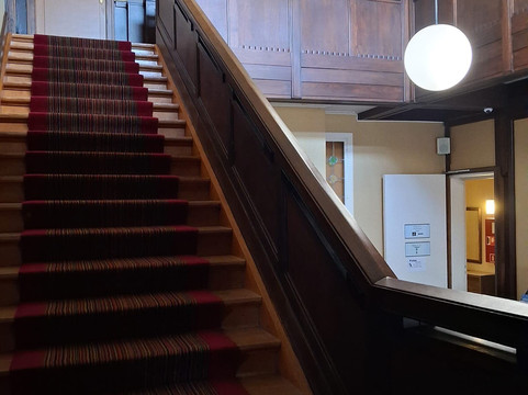 猎户座酒店主图