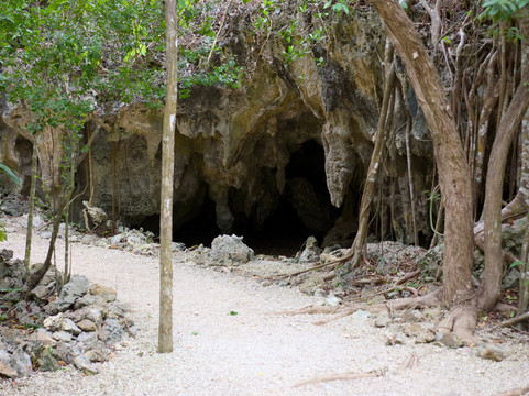 Cayman Crystal Caves-大开曼岛必去景点