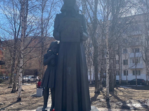 Monument Residents of the 1941-1945 Military Arkhangelsk-阿尔汉格尔斯克必去景点