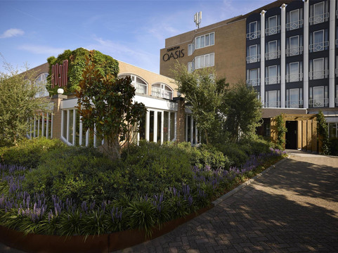 Zuidland酒店住宿-卡尔顿绿洲