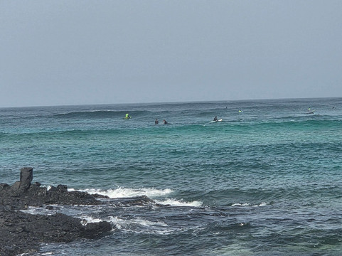 Shock Wave Surf & Windsurf School-El Cotillo必去景点